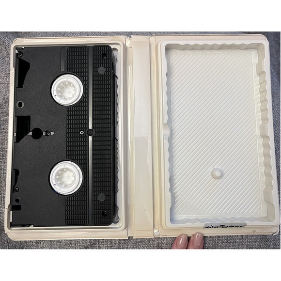 Aladdin (VHS, 1993) The Classics Collection, A Walt Disney Classic - Picture 7 of 14